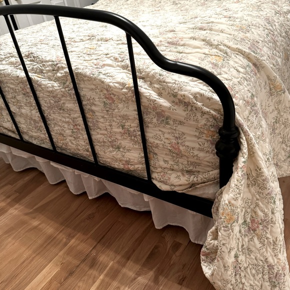 Vintage 60s 70s Cannon Floral BedspreadFloral ~ QUEEN